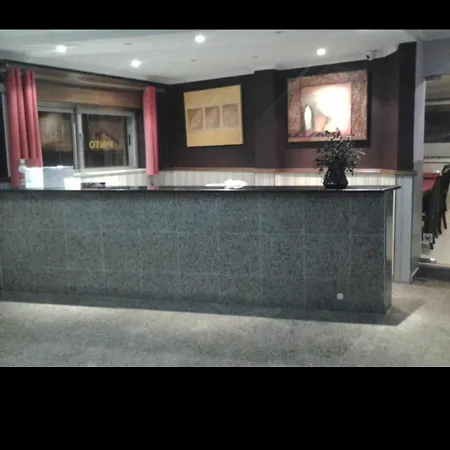 Residencial P Szálloda Guarda